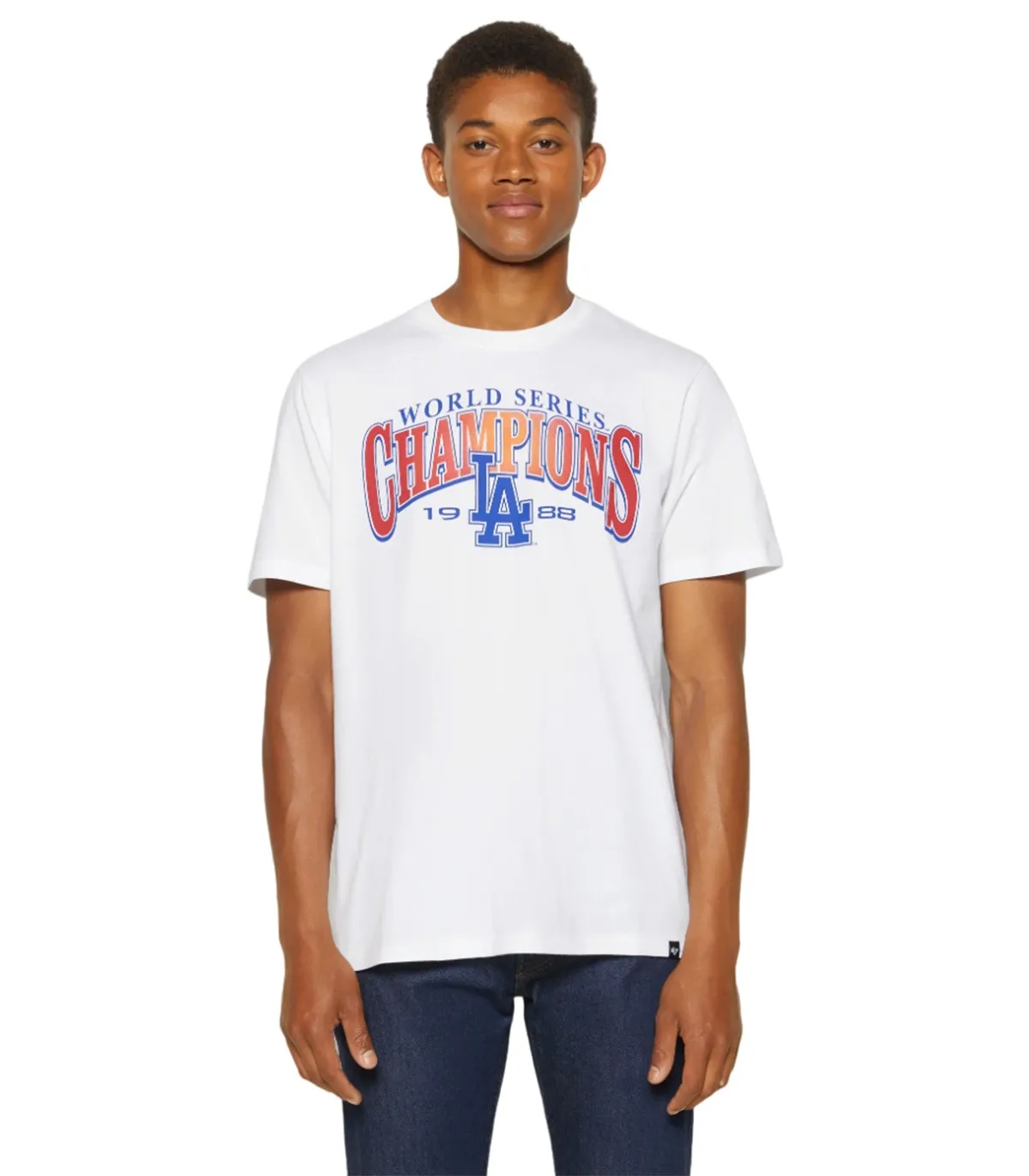 47  CAMISETA PARA HOMBRE BLANCA  BACKER 47 ECHO TEE