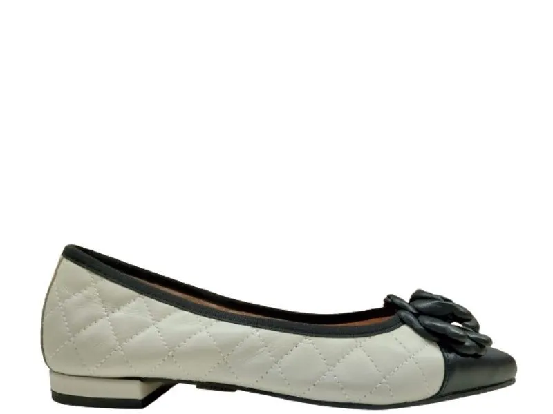 BAILARINA DE PIEL CON ADORNO EUFORIA EN COLOR HIELONEGRO 566