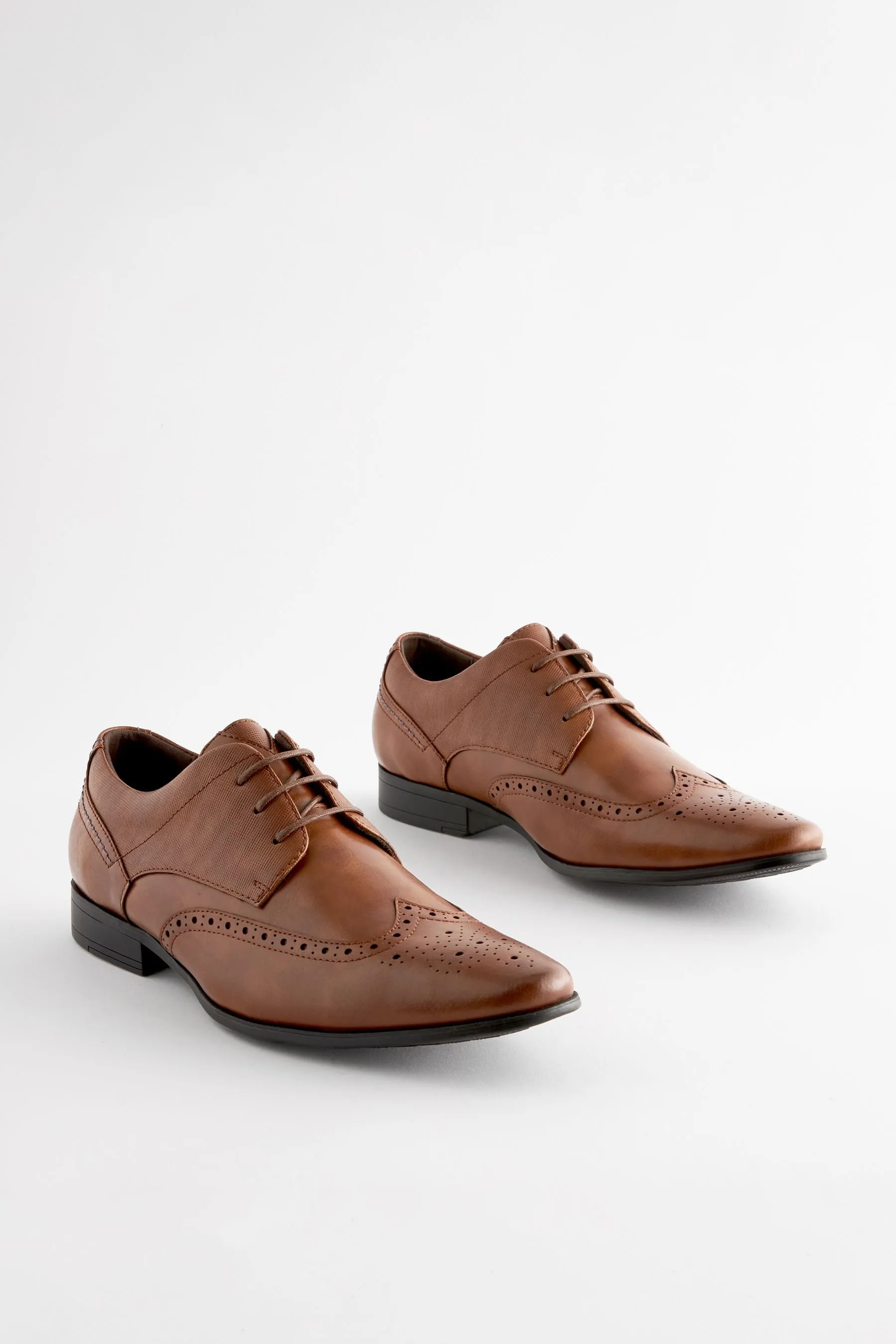 MARRóN TOSTADO  CORTE ESTáNDAR  ZAPATOS OXFORD