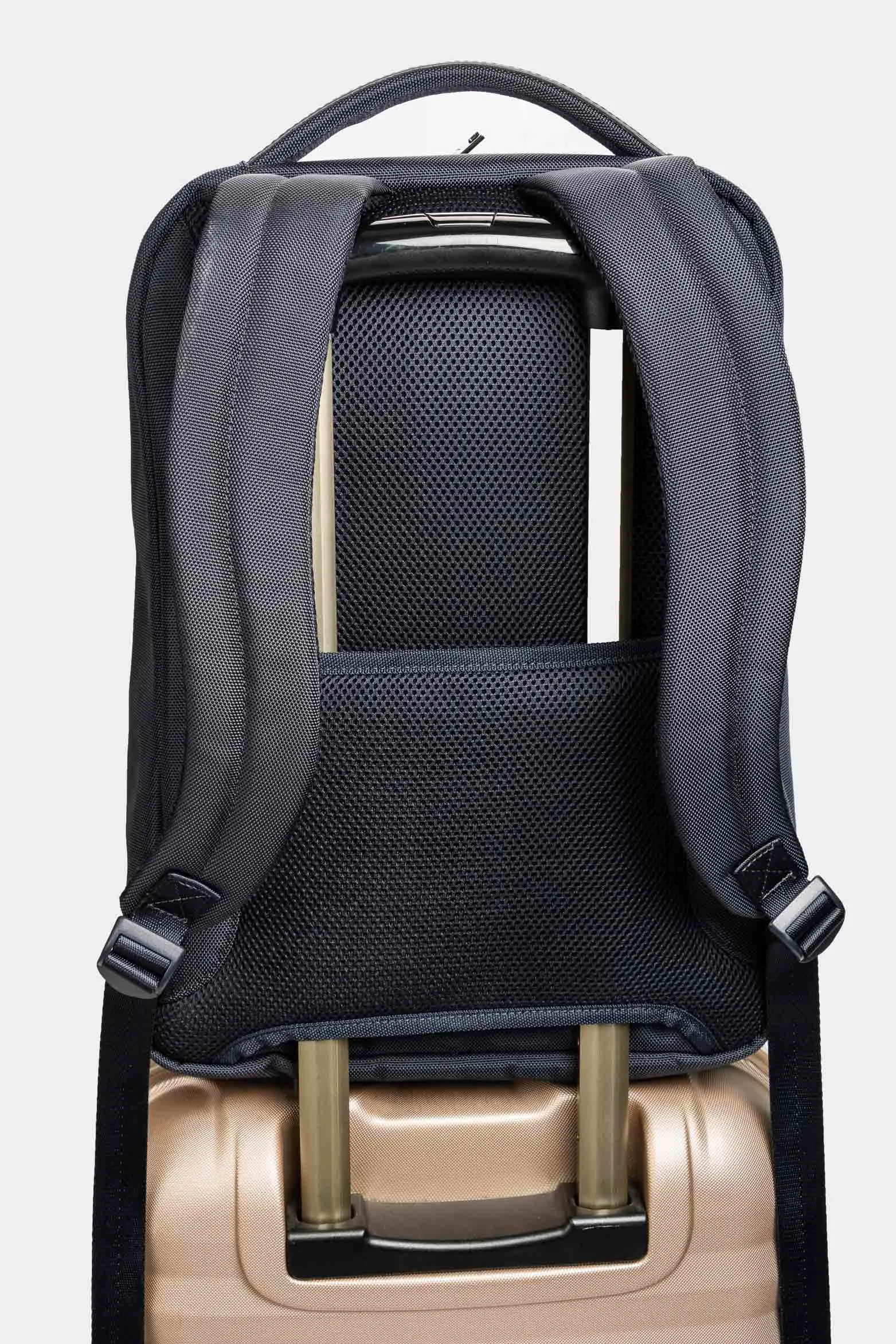 Morral Bolt de cuero y lona para hombre bolsillos frontales Azul Oscuro