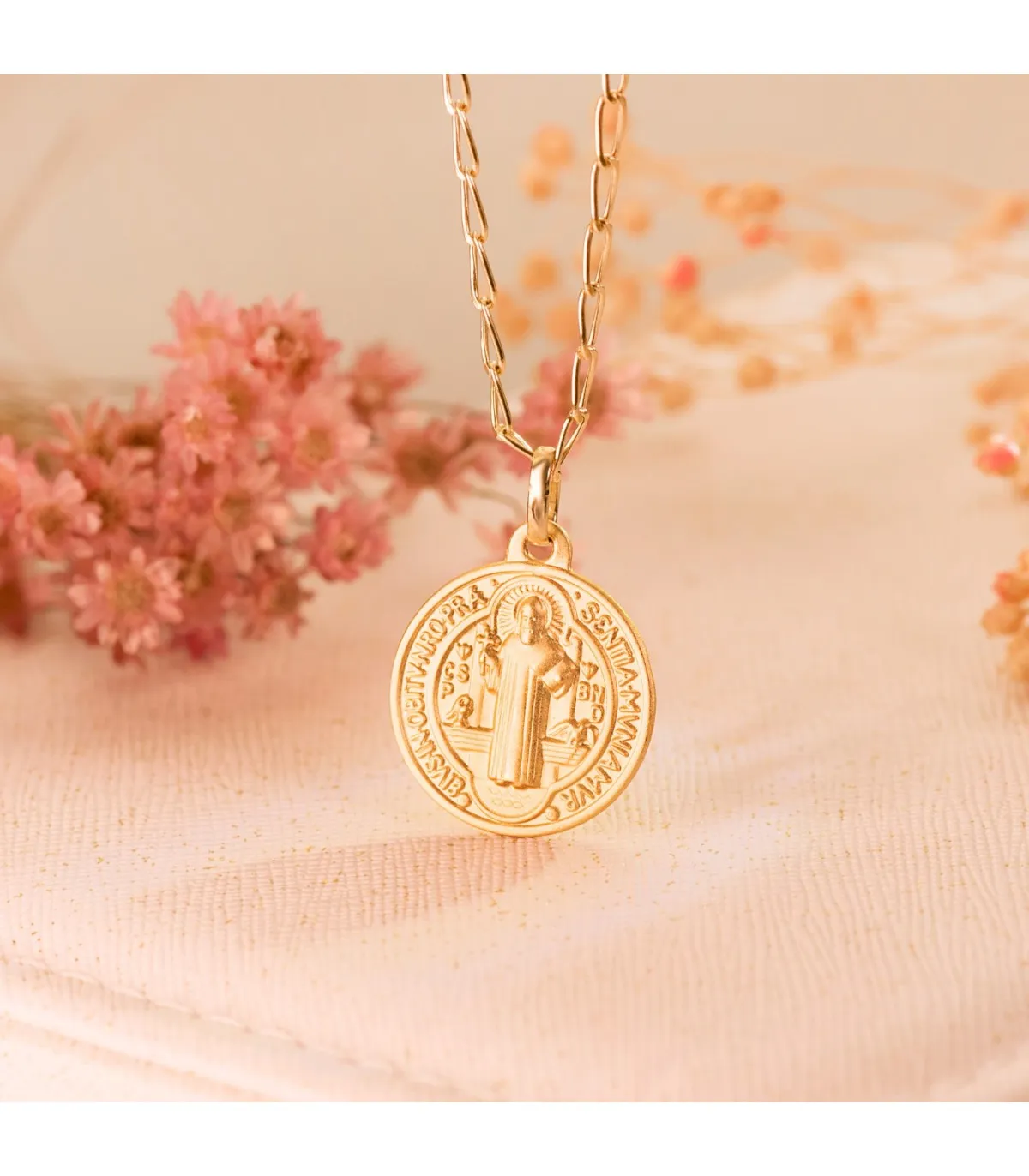 Médaille Saint Benoit Or 18K 18mm