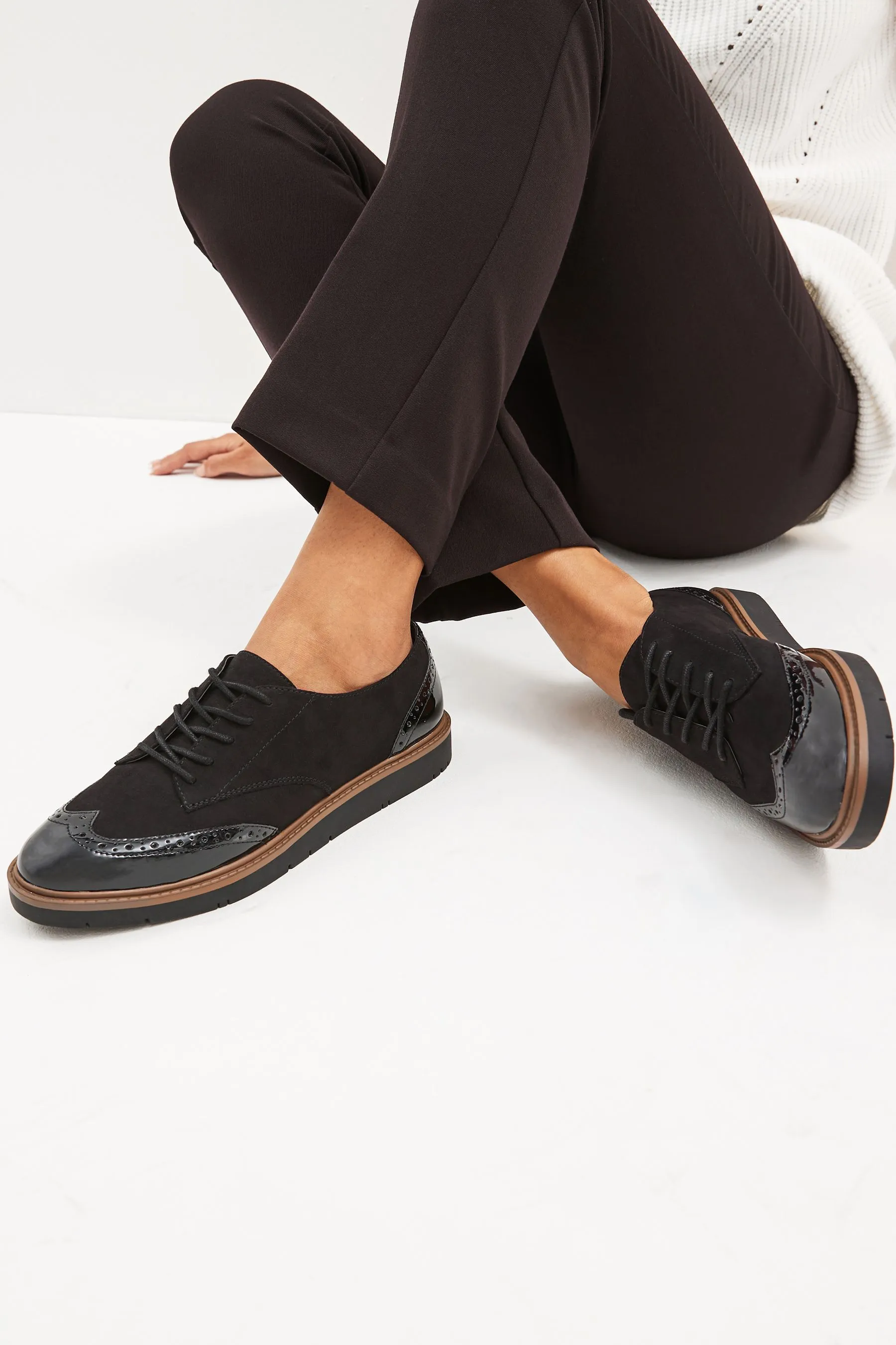 NEGRO  ZAPATOS OXFORD DE CORDONES CON SUELA GRUESA DE FOREVER COMFORT®