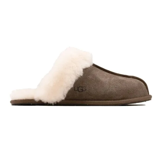 PANTUFLAS UGG SCUFFETTE II  MARRóN
