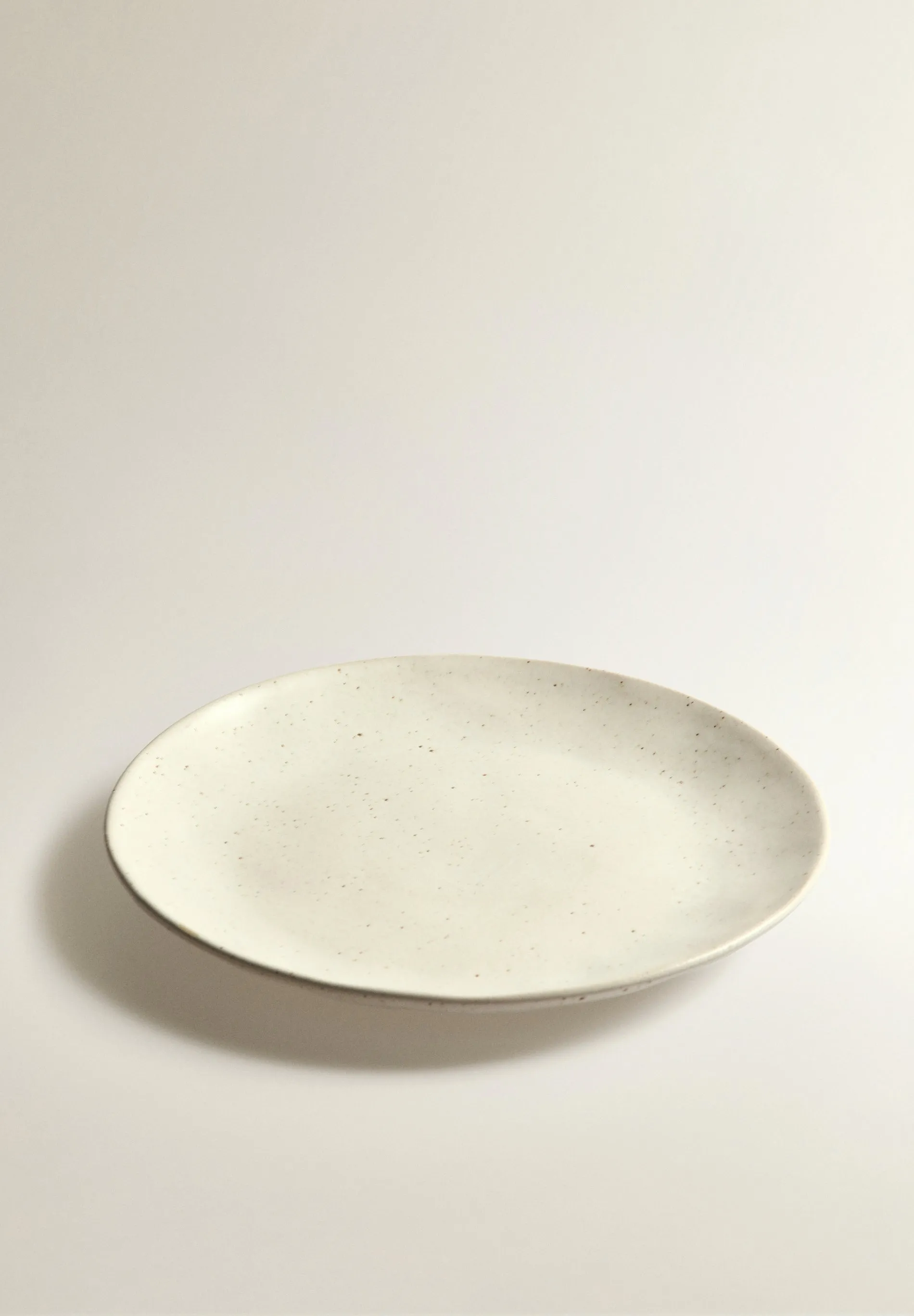 PLATO LLANO GRES PORCELÁNICO
