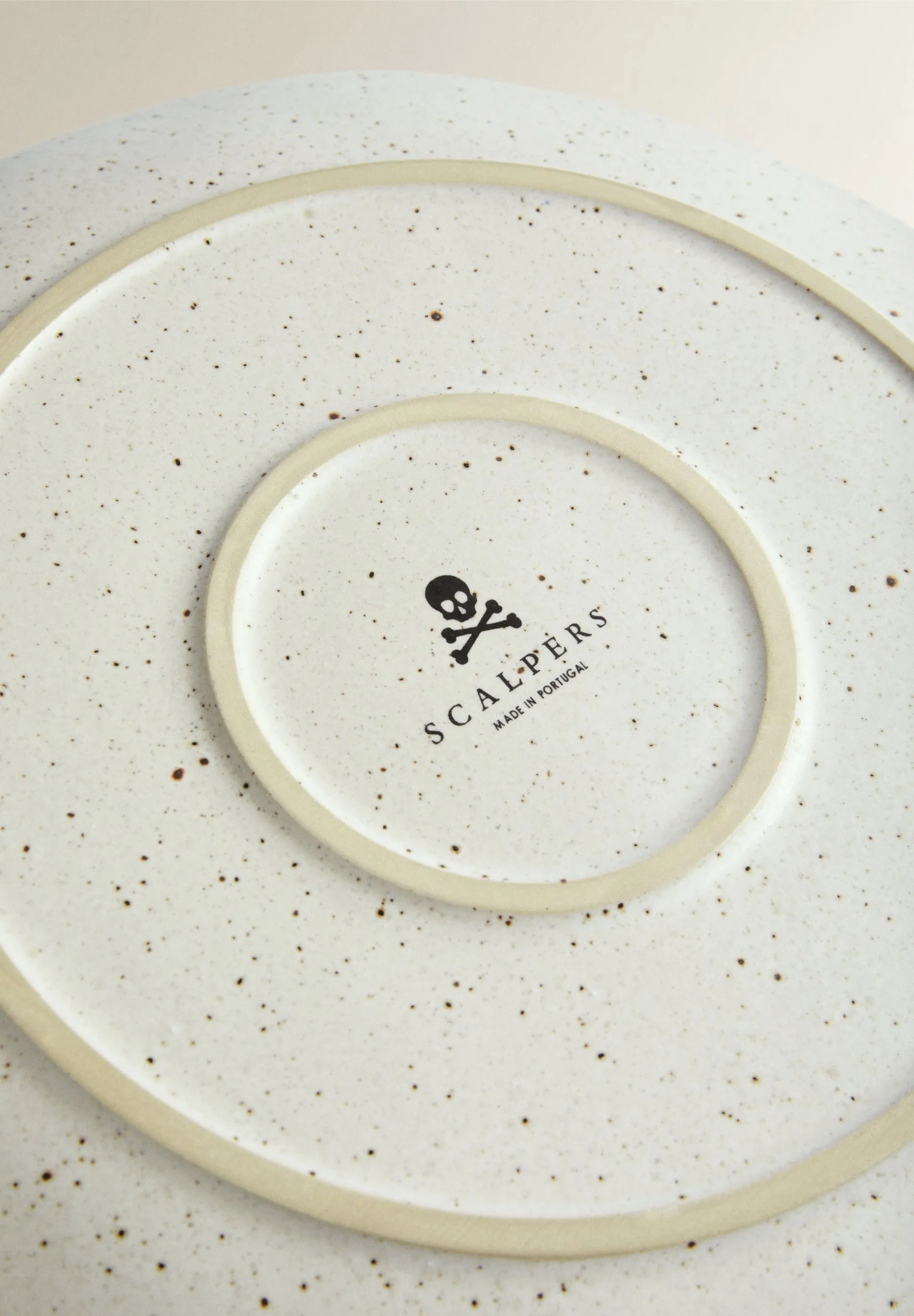 PLATO LLANO GRES PORCELÁNICO